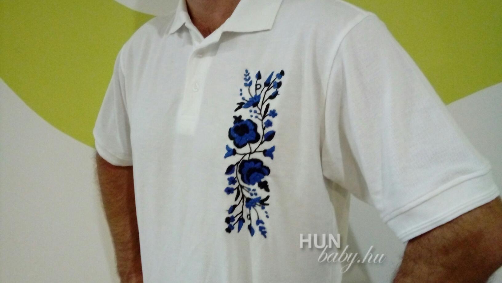 Férfi galléros póló - tenisz polo kalocsai mintával - kék-fekete kézi hímzéssel